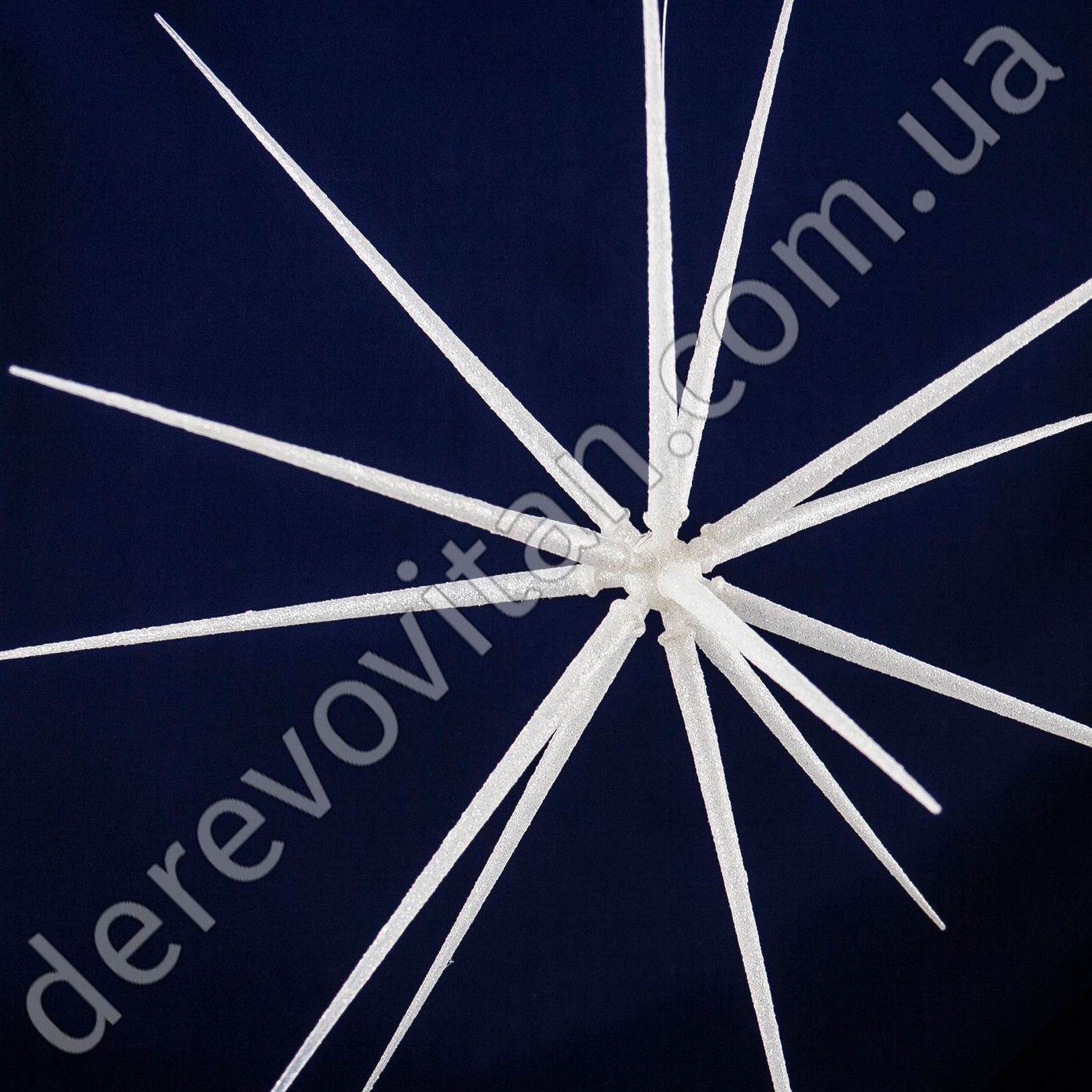 Подвесной декор "Звезда", белая в блестках, 48 см