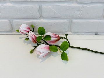 Ветка магнолии искусственная, бело-розовая, 16&times;65 см