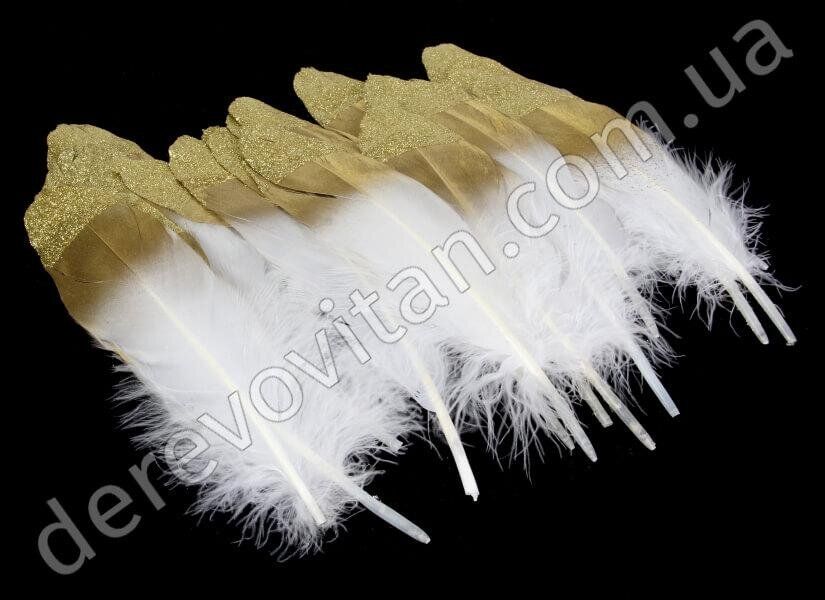 Перья для декора белые с золотыми блестками, ~30 см, 5 шт.