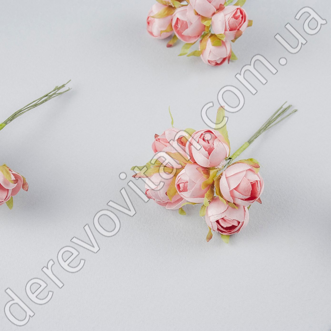 Мини-букетик ранункулюсов, розовый, 11 см, 6 цветков