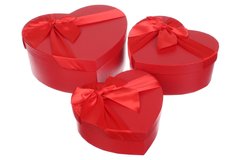 Подарочные коробки в форме сердца красные "Атлас", набор из 3 шт.