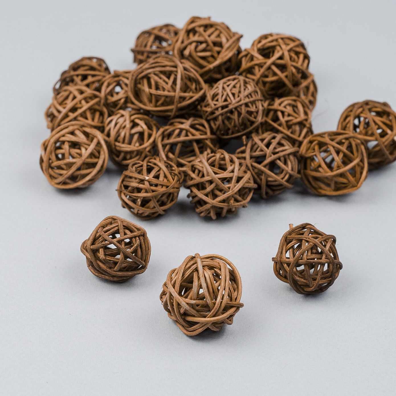 Кульки ротангові, коричневі, 3-4 см, 25 шт.