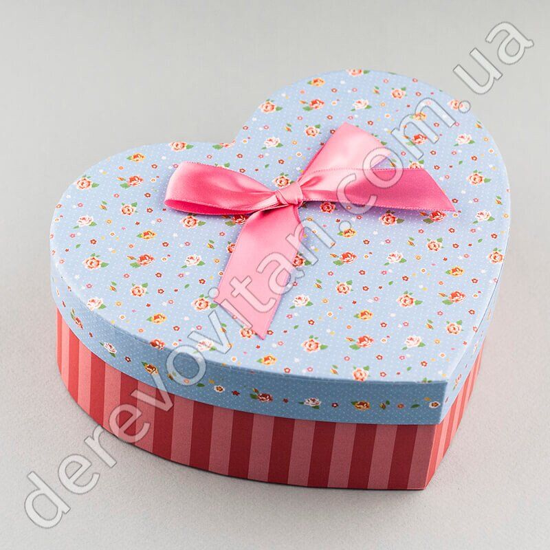 Подарочные коробки "Сердце" голубые в цветах, набор из 3 шт.
