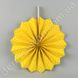 Подвесной веер, желтый в мелкий горох, 30 см - бумажный декор-розетка