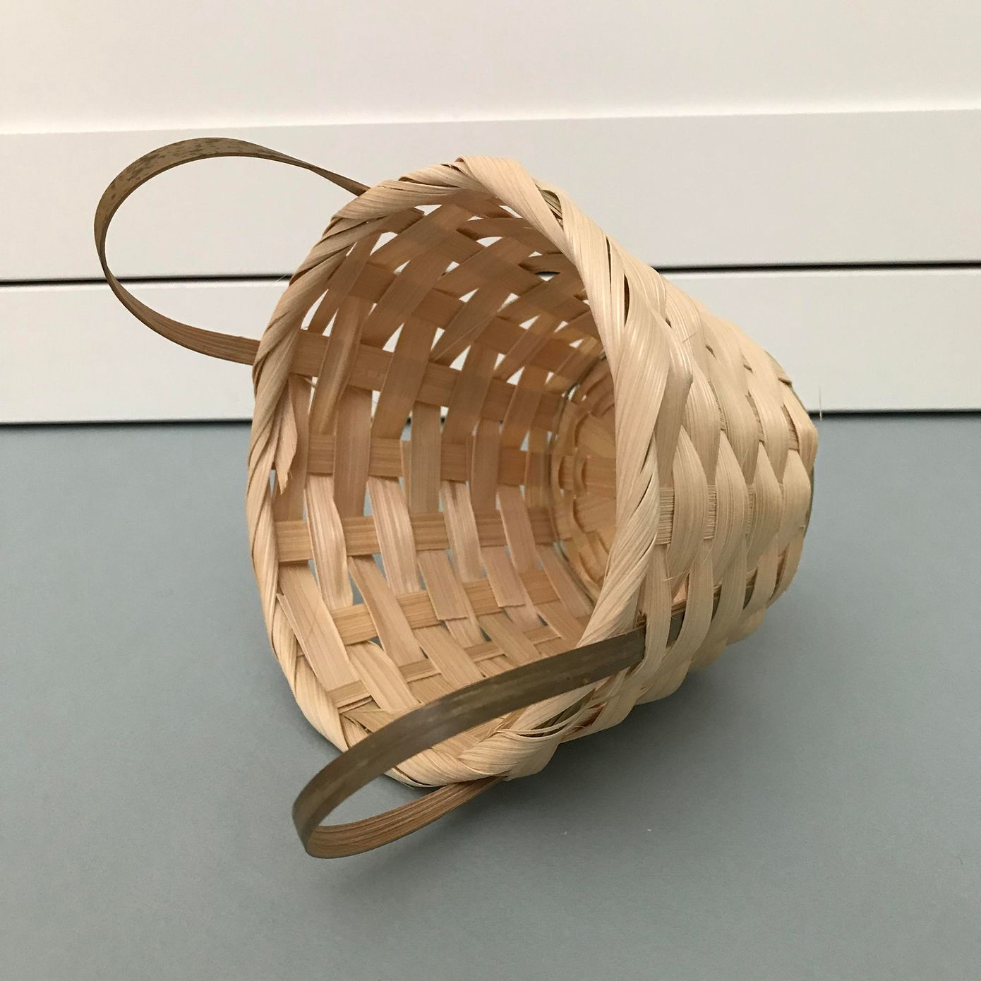 Круглая плетеная корзинка кашпо из лыка, 9×10×14 см