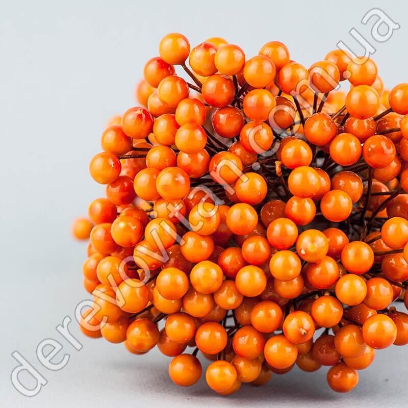Ягоды калины для декора лаковые, красно-оранжевые, 0.8 см, веточка 50 шт.