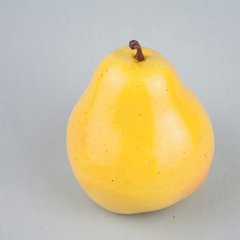 Искусственная груша муляж, желтая, 8×8.5 см