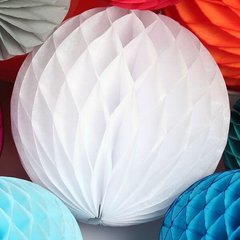 Подвесной бумажный шар-соты, белый, 30 см