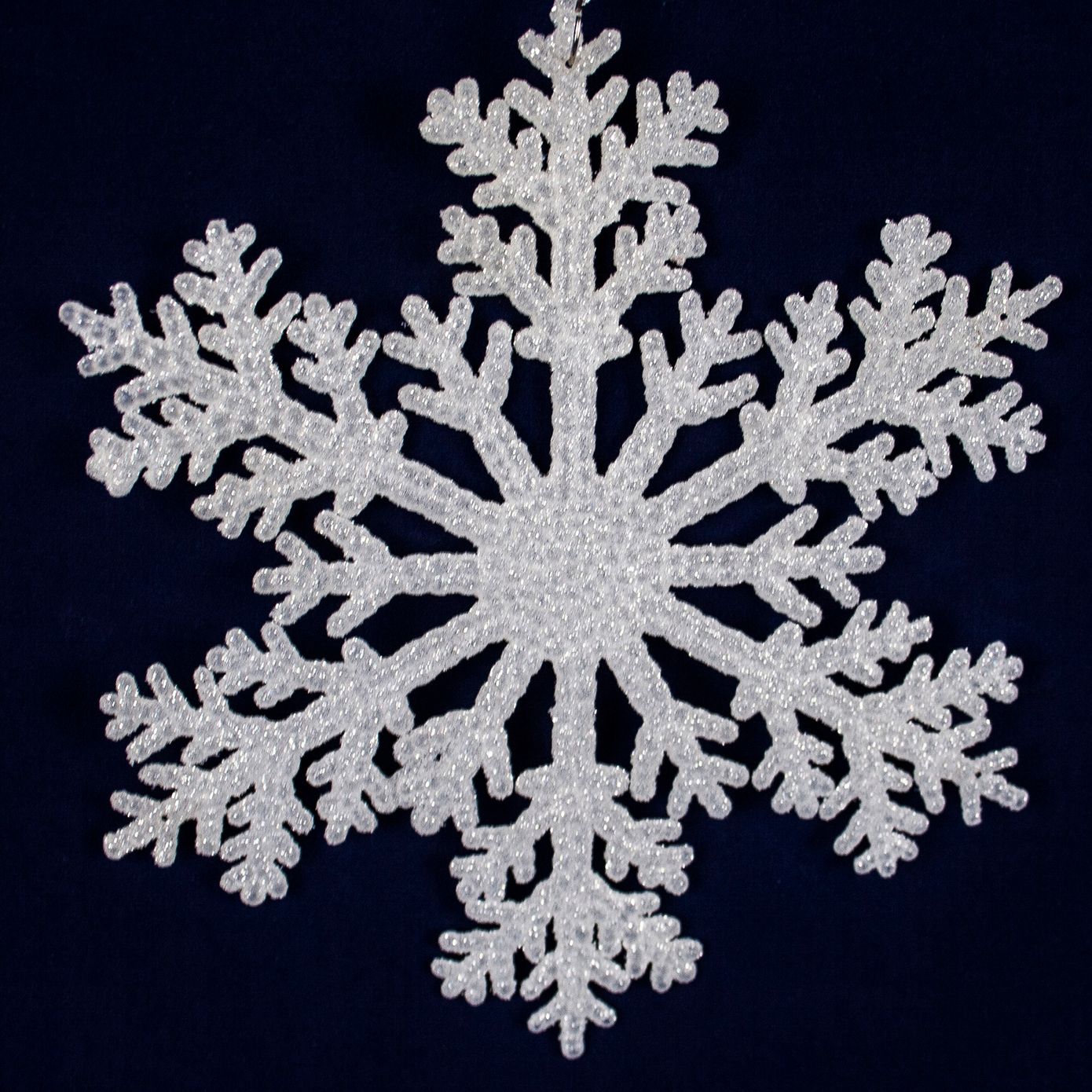 Підвіска "Сніжинка" біла в блискітках, 17×20 см