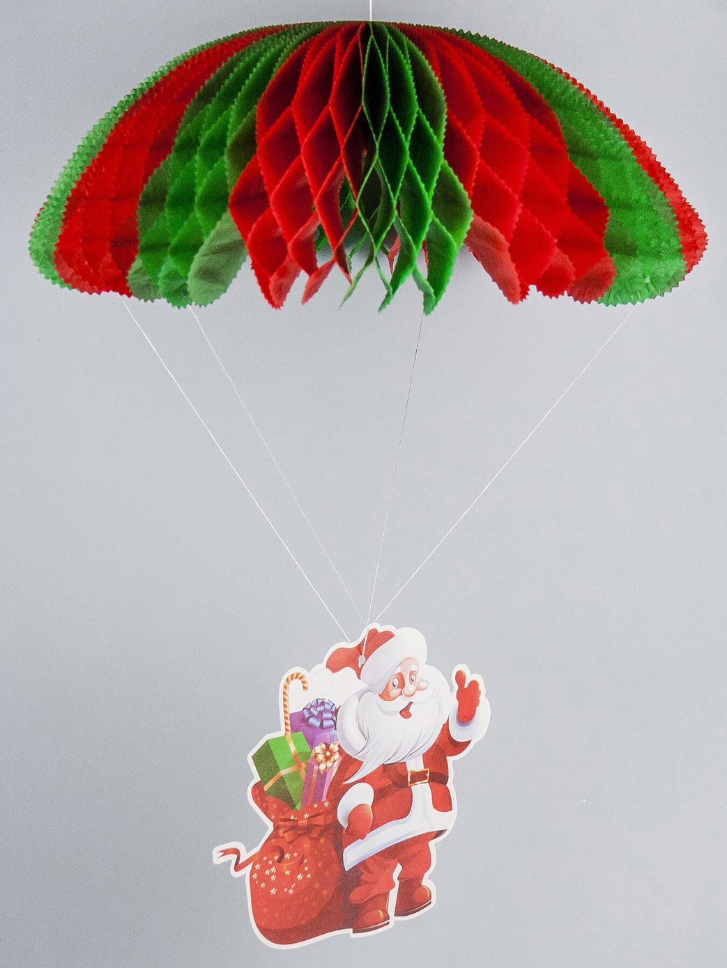 Подвесной новогодний декор "Санта на парашюте", высота ~52 см